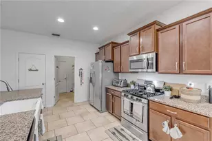 637 Bluehearts Trl, Deland, FL 32724 - Photo 18