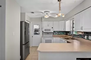 2560 Westwood Ave, New Smyrna Beach, FL 32168 - Photo 6