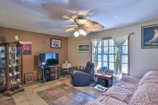 2021 Umbrella Tree Dr, Edgewater, FL 32141 - Photo 4