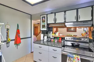2021 Umbrella Tree Dr, Edgewater, FL 32141 - Photo 8