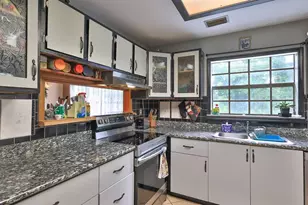 2021 Umbrella Tree Dr, Edgewater, FL 32141 - Photo 10