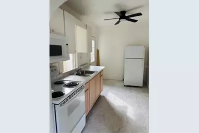 324 N Orange Street, New Smyrna Beach, FL 32168 - Photo 4