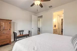 1094 River Fls Cir, Deland, FL 32720 - Photo 16