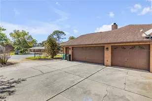 171 Live Oak Ct, New Smyrna Beach, FL 32168 - Photo 4