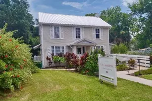 317 N Orange St, New Smyrna Beach, FL 32168 - Photo 2