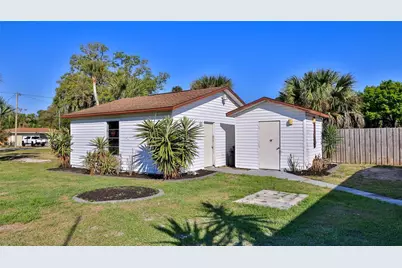 11 Swan Avenue, New Smyrna Beach, FL 32168 - Photo 4