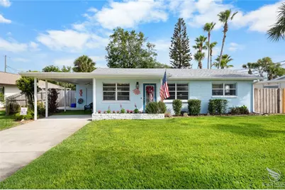 702 Ocean Avenue, New Smyrna Beach, FL 32169 - Photo 2