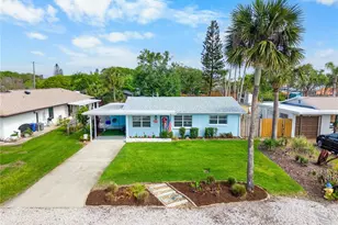 702 Ocean Ave, New Smyrna Beach, FL 32169 - Photo 10