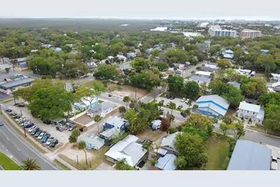 324 N Orange Street, New Smyrna Beach, FL 32168 - Photo 12