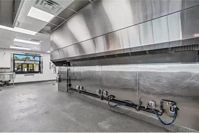 2900 S Ridgewood Avenue, Edgewater, FL 32141 - Photo 22