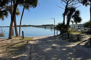 332 Marsh Landing Loop, Oak Hill, FL 32759 - Photo 34