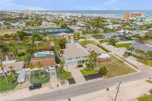 708 Ocean Ave, New Smyrna Beach, FL 32169 - Photo 2