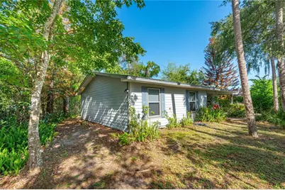 240 Newcomb Street, New Smyrna Beach, FL 32168 - Photo 2