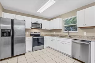 240 Newcomb St, New Smyrna Beach, FL 32168 - Photo 10