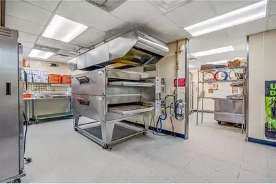 1015 S Ridgewood Avenue, Edgewater, FL 32132 - Photo 4