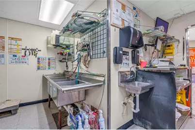 1015 S Ridgewood Avenue, Edgewater, FL 32132 - Photo 6