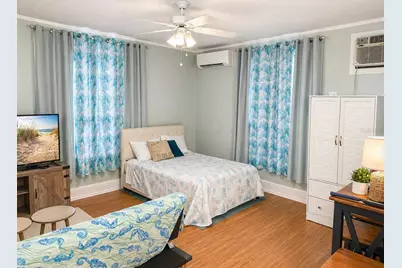 200 S Pine Street, New Smyrna Beach, FL 32169 - Photo 10