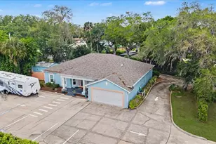 1830 Orange Tree Dr, Edgewater, FL 32132 - Photo 2