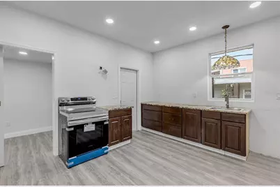 205 N Wild Olive Avenue, Daytona Beach, FL 32118 - Photo 12