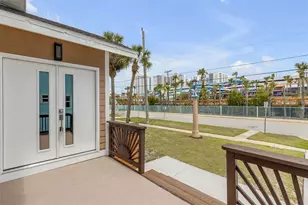205 N Wild Olive Ave, Daytona Beach, FL 32118 - Photo 4