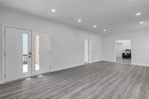 205 N Wild Olive Ave, Daytona Beach, FL 32118 - Photo 6