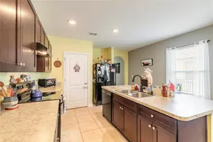 554 Armoyan Wy, New Smyrna Beach, FL 32168 - Photo 8