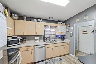 1302 Bond St, Edgewater, FL 32132 - Photo 10