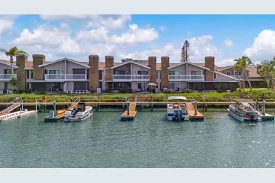121 Lagoon Court, New Smyrna Beach, FL 32169 - Photo 2