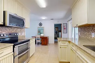 4605 Saxon Dr, New Smyrna Beach, FL 32169 - Photo 10