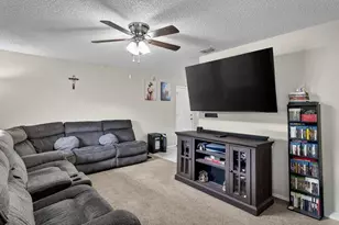 3222 Roland Dr, Deltona, FL 32738 - Photo 4