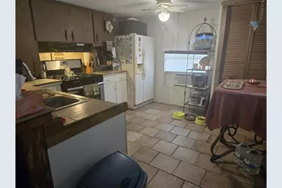 120 West Loop, Oak Hill, FL 32759 - Photo 2