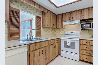 309 Wildwood Drive, Edgewater, FL 32132 - Photo 16