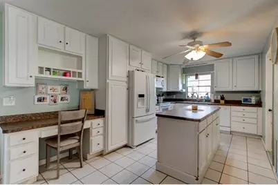 252 E Lancaster Avenue, Orange City, FL 32763 - Photo 6
