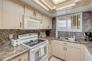 421 S Atlantic Ave, New Smyrna Beach, FL 32169 - Photo 16