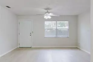 111 Valencia Dr, Edgewater, FL 32132 - Photo 10