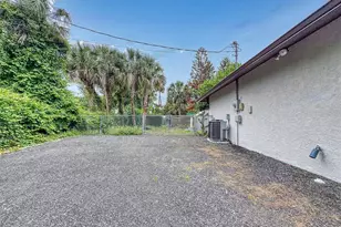 111 Valencia Dr, Edgewater, FL 32132 - Photo 54