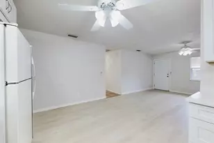 111 Valencia Dr, Edgewater, FL 32132 - Photo 14