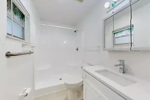 111 Valencia Dr, Edgewater, FL 32132 - Photo 34