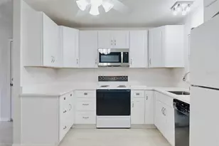 111 Valencia Dr, Edgewater, FL 32132 - Photo 10