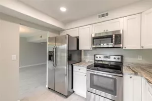 275 Indigo Dr, Daytona Beach, FL 32114 - Photo 4