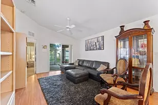 2127 Ruche Ct, Orlando, FL 32817 - Photo 10