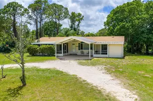 1055 Acee Dr, New Smyrna Beach, FL 32168 - Photo 2