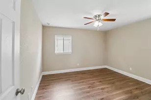 105 N Fairfax Ave, Deland, FL 32724 - Photo 18