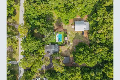 233 W Ariel Road, Edgewater, FL 32141 - Photo 2