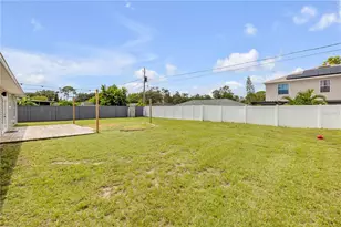 2726 Evergreen Dr, Edgewater, FL 32141 - Photo 36
