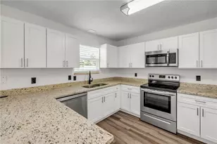 2726 Evergreen Dr, Edgewater, FL 32141 - Photo 18