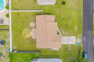 2726 Evergreen Dr, Edgewater, FL 32141 - Photo 4