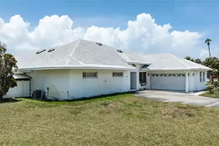 1227 Belaire Dr, Daytona Beach, FL 32118 - Photo 4