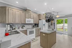 398 Ward Dr, Oak Hill, FL 32759 - Photo 16
