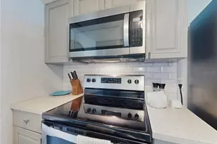 541 S Peninsula Ave, New Smyrna Beach, FL 32169 - Photo 26
